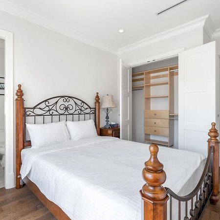 Elegant Vancouver Room With Private Bathroom Εξωτερικό φωτογραφία